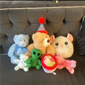 Lot of 7 Stuffed Animals